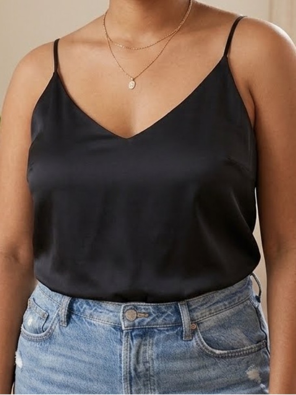 Wantschun Camisole Top XL Black v-neck semi-lined satin layering neutral basic